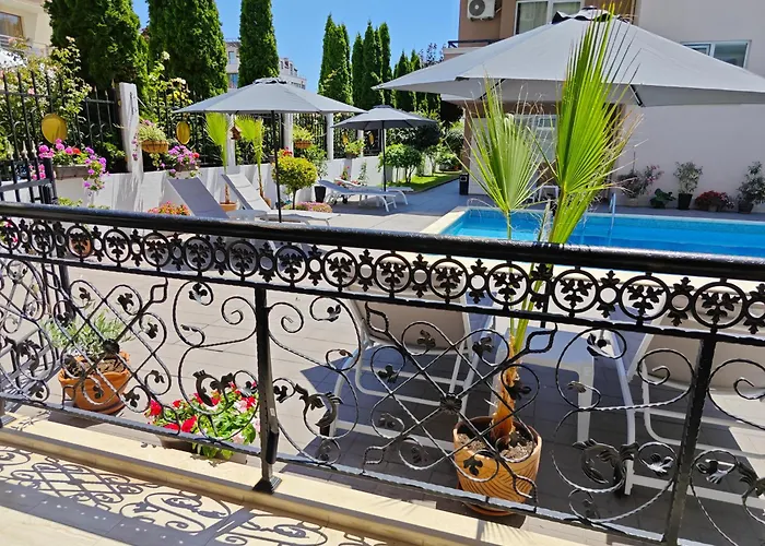 Divela 3 Apartments