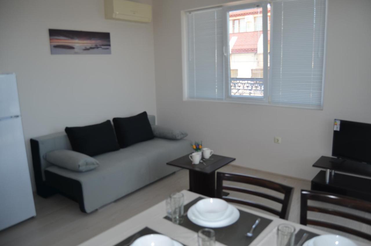 Apartment Divela 3