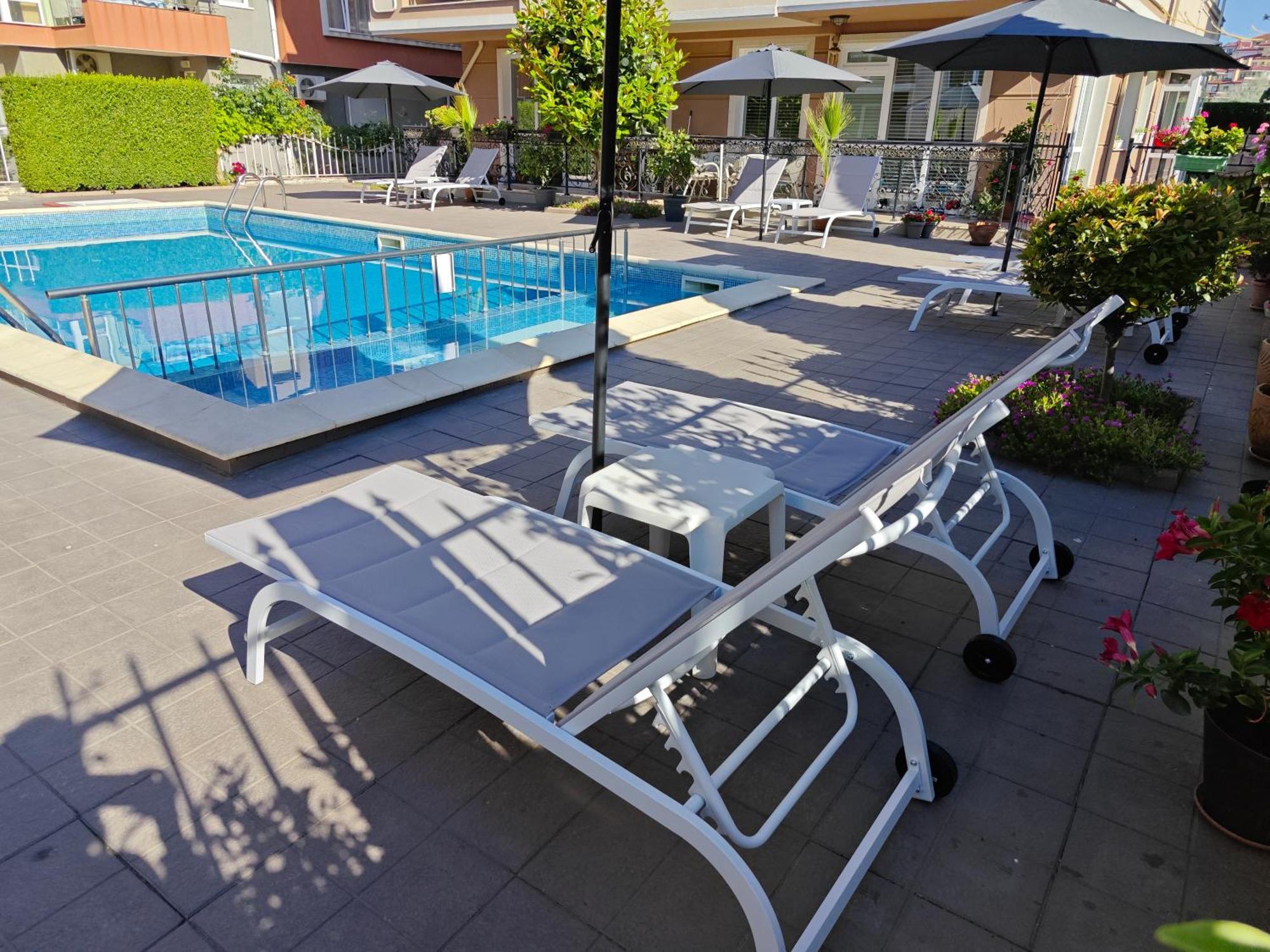 Apartment Divela 3 *
